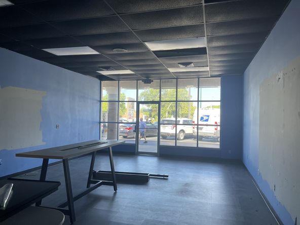 Retail and Professional Service Spaces For Lease: 150 N Nova Rd, Ormond Beach, FL 32174